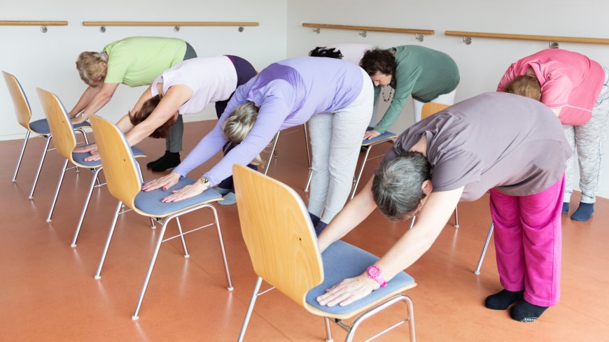Easy Chair Yoga for Seniors: Boost Strength & Wellness !