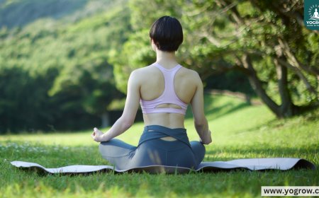 Holistic Yoga: How to Integrate Mindfulness into Every Pose for Complete Balance